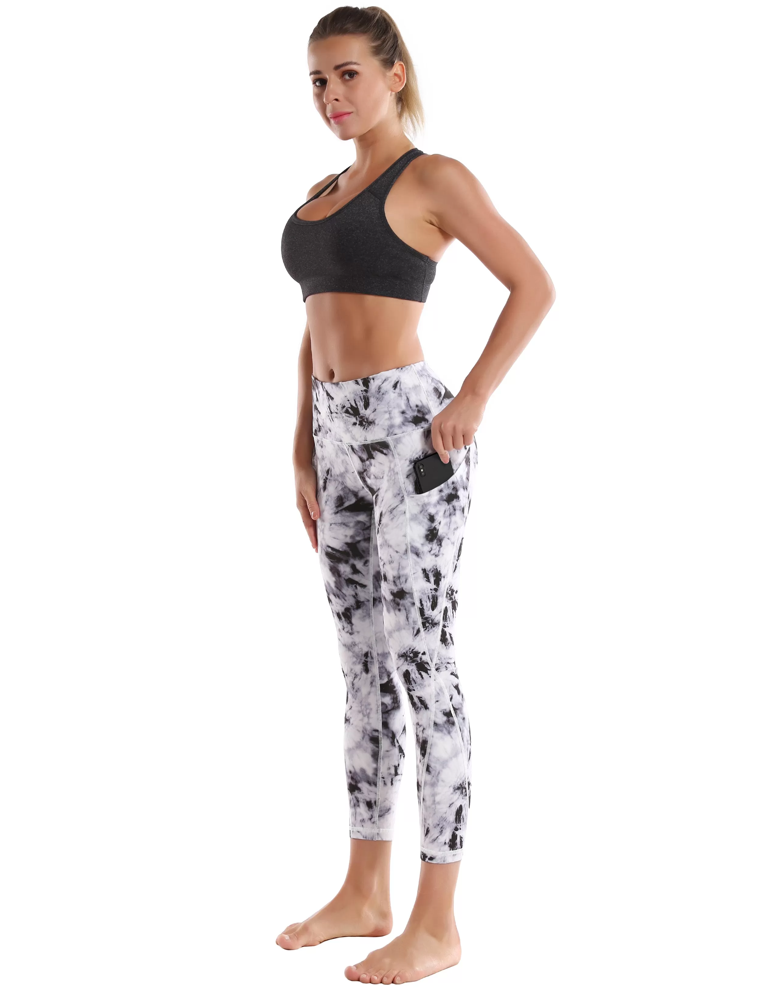 22 Printed Side Pockets Capris black dandelion_yogastudio