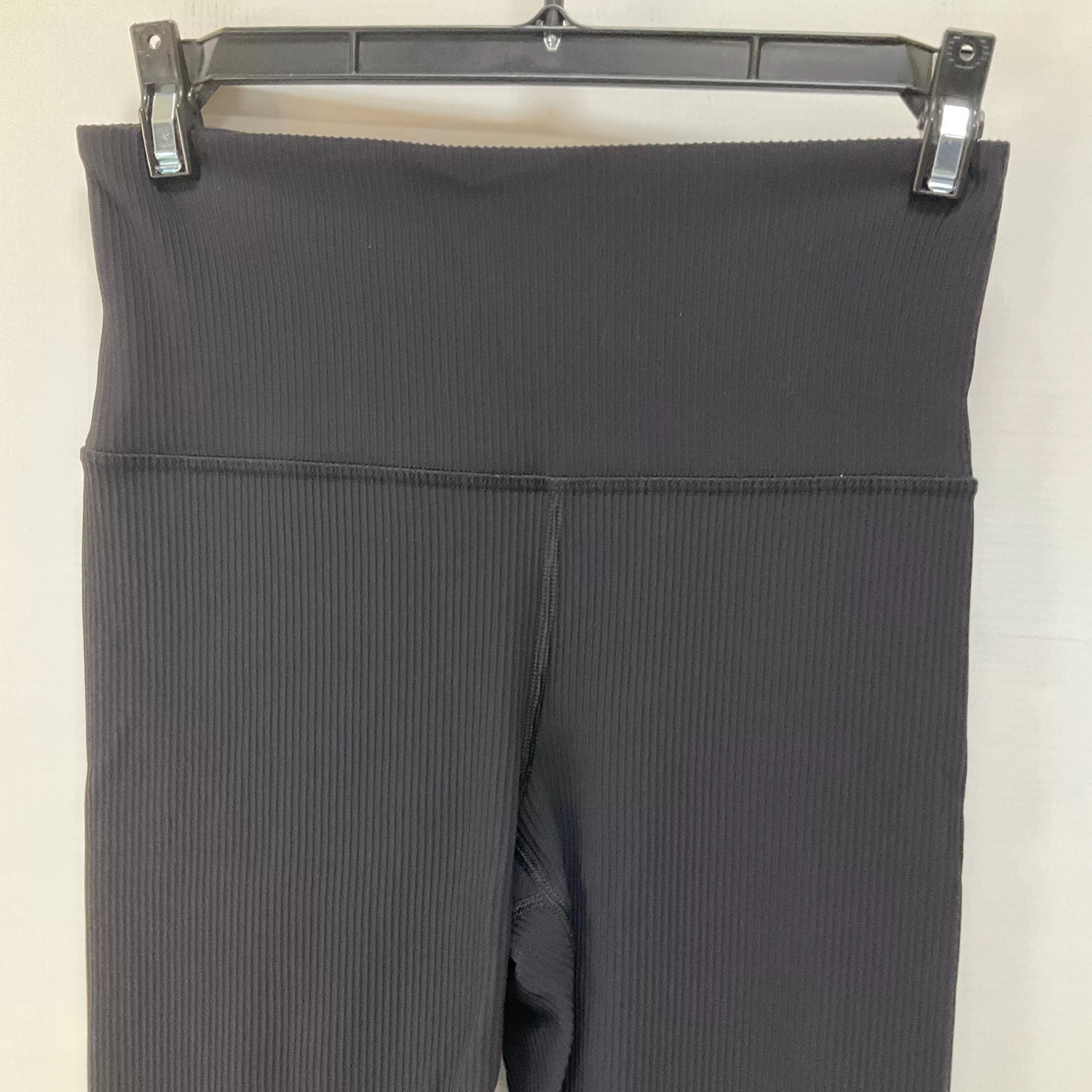 Black Athletic Leggings Capris Athleta, Size S