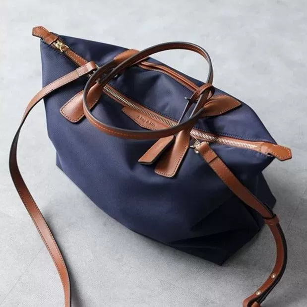 EmTote Shoulder Bag Blue