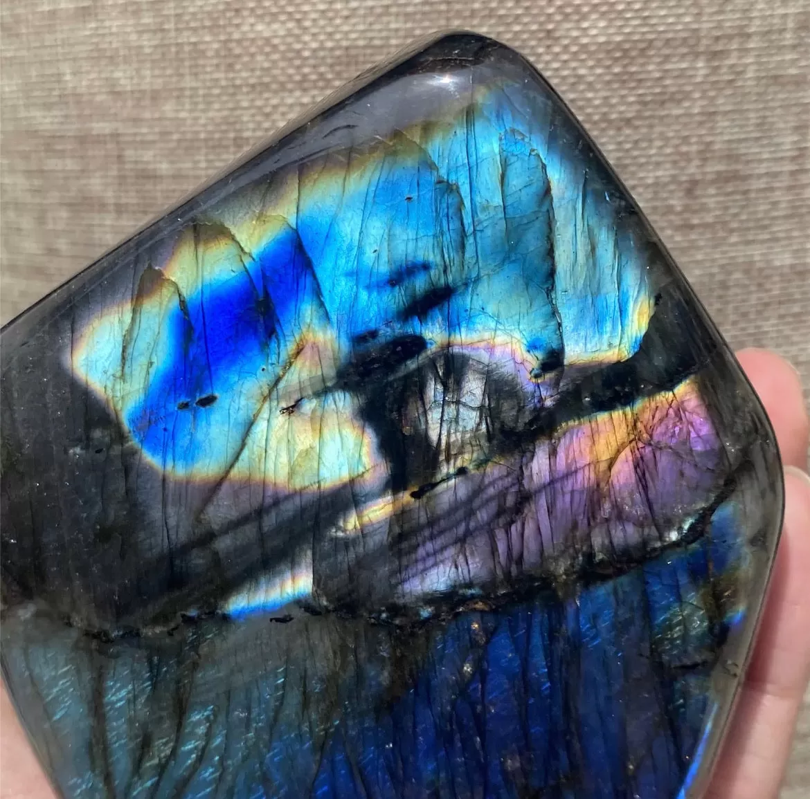 Natural Spectrolite Raw Gemstone Labradorite