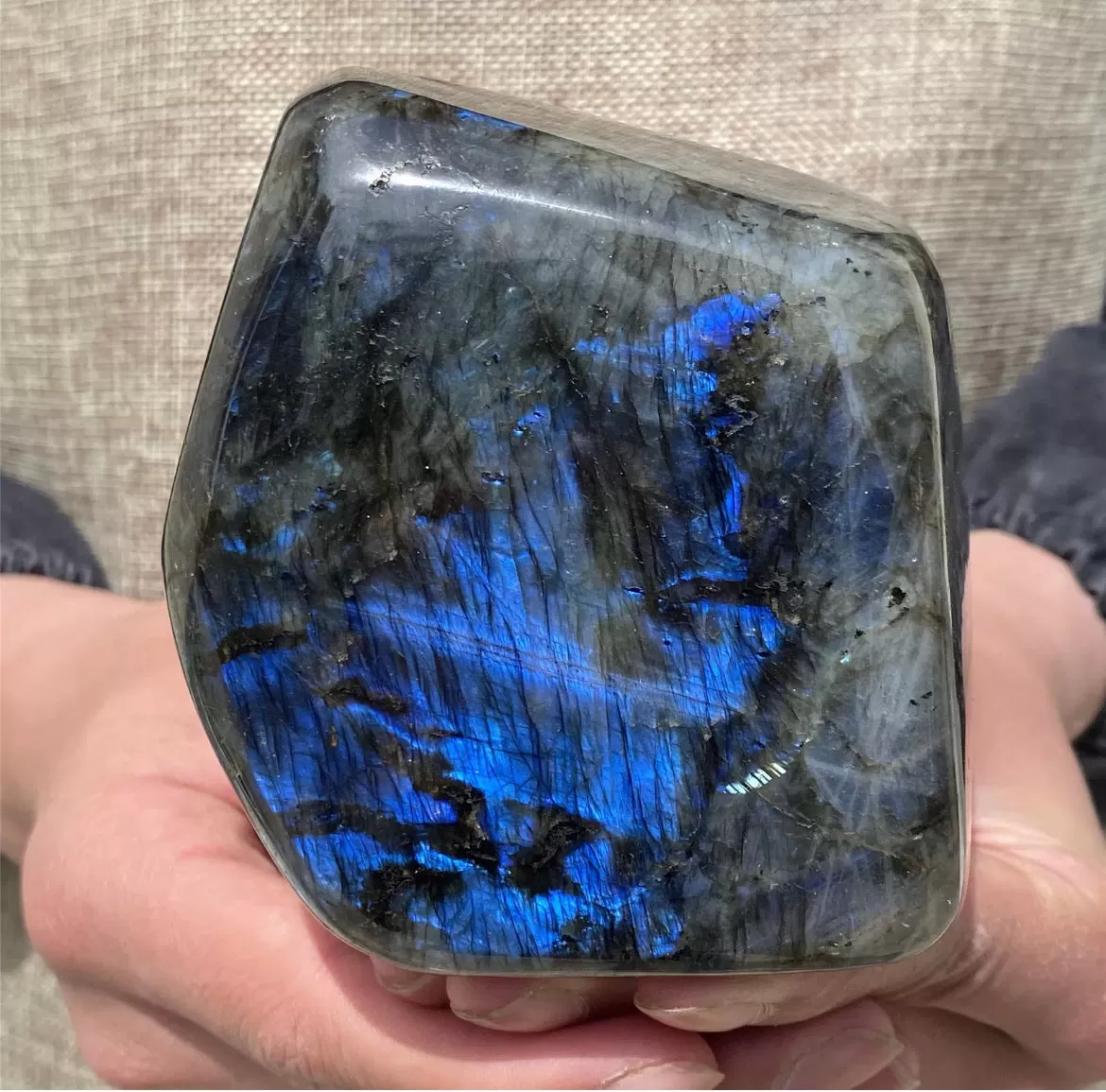 Natural Spectrolite Raw Gemstone Labradorite